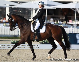 German based Australian Simone Pearce on Stal Perlee's Dutch bred Salvador (by Lancet).