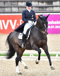 Jenny Lang and Loverboy at the 2015 CDI Mannheim :: Photo © Karl Heinz Frieler