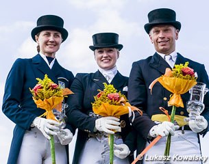 The Grand Prix Kur podium: Svetlana Kiseliova, Ellen Schulten-Baumer, Martin Christensen