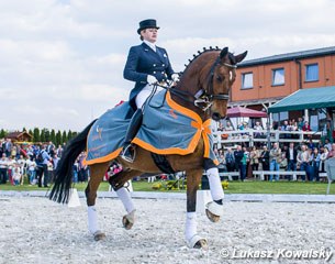Ellen Schulten-Baumer and Grosso's Gentle win the World Cup qualifier at the 2015 CDI-W Radzionkow in Poland :: Photo © Lukasz Kowalski