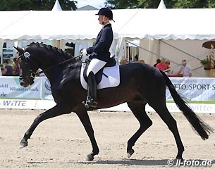 Anja Engelbart and Fusion OLD at the 2015 Rastede Bundeschampionate qualifier :: Photo © LL-foto