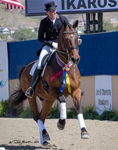 David Blake and Ikaros win the Grand Prix Special at the 2015 CDI San Juan Capistrano :: Photo © Terri Miller