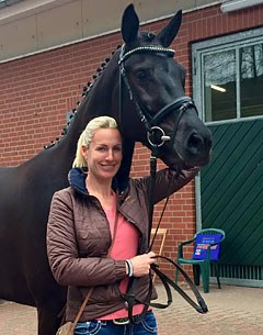 Berndatte Brune with her brand new charity brood mare Help for Africa (by Bretton Woods x Furst Heinrich)