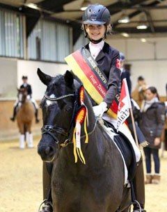 Nele Löbbert and Rocky win the 2015 German Developing Pony Rider Championship