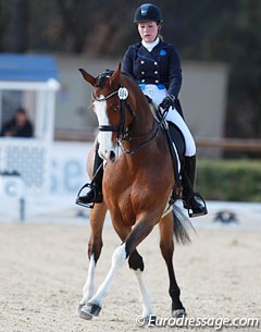 Alexandra Dilliere on the Dutch bred Vockacara (by Obsession x Animo)