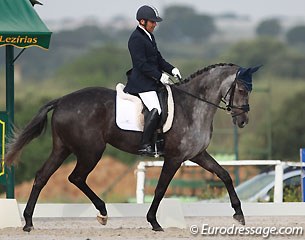 Portuguese Hugo Pereira on the Dutch bred and owned mare Fiolijn (by Jazz x Democraat) at the 2015 CDI Vilamoura :: Photo © Astrid Appels