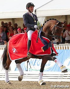 Severo Jurado Lopez and Fiontini win the 5-year old Finals at the 2015 World Young Horse Championships :: Photo © LL-foto