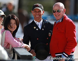 Akiko Yamazaki and Steffen Peters chat with Rosamunde's previous owner and discoverer Jochen Arl