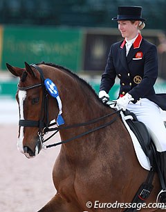 Laura Tomlinson and Unique win the Intermediaire I