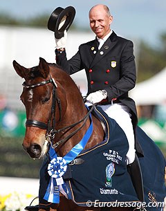 Steffen Peters and Akiko Yamazaki's Rosamunde win the Grand Prix Special at the 2015 CDI Wellington :: Photo © Astrid Appels