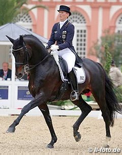 Anabel Balkenhol and Heuberger at the 2015 CDI Wiesbaden :: Photo © LL-foto