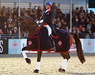 Carl Hester and Nip Tuck win the 2015 CDI Windsor Kur to Music :: Photo © Risto Aaltonen