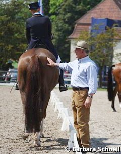 Klaus Balkenhol patting Dablino