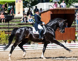 Elena Sidneva on Romeo Star