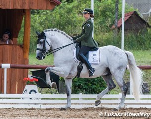 Luiza Tavares on Vendaval