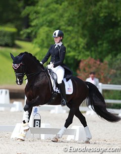 Lauren Asher and De Noir at the 2016 CDIO Compiegne :: Photo © Astrid Appels