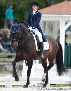 Swiss Fanny Lerpiniere on the Lusitano Viena II