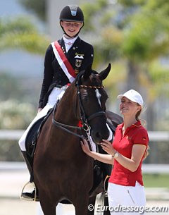 Semmieke Rothenberger wins silver, sister Sanneke holds Dissertation during the prize giving ceremony