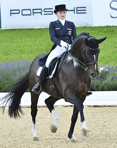 Jenny Lang-Nobbe and Loverboy with the Grand Prix for Kur at the 2016 CDI Fritzens :: Photo © Max Schreiner