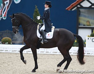 Japanese Olympic team candidate Akane Kuroki and Toots at the 2016 CDI Hagen :: Photo © Astrid Appels