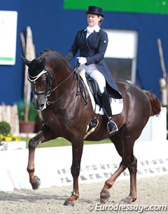 South African Tanya Seymour on Ramoneur (by Rohdiamant x Alabaster)