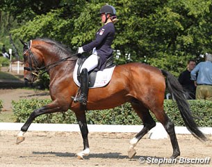 Sophie Kampmann and Kasimir TSF at the 2016 German Trakehner Championships :: Photo © Stephan Bischoff