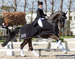 Florine Kienbaum and Doktor Schiwago at the 2016 CDI Nieuw en St. Joosland :: Photo © Digishots