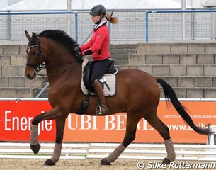 Stefanie Weihermuller on C'Est La Vie