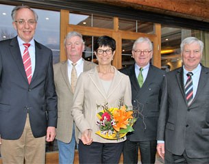 The new Trakehner board of directors: Norbert Camp, Hans-Wilhelm Bunte, Marion Drache, Josef Kirchbeck und Dr. Hans-Peter Karp :: Photo © Sigrun Wiecha