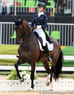 Swedish Juliette Ramel on Buriel KH. This horse has tons of highlights and will be a star in the future but this in the Special he was significantly irregular in all trot extensions