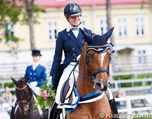 Hanna Karasiova and Arlekino win the 2016 Estonian World Cup Qualifier in Ruila