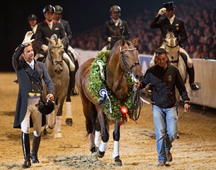 Jose Daniel Martin Dockx and Grandioso on their final lap of honour at 2016 SICAB :: Photo © Lily Forado