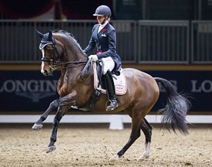 Megan Lane and Caravella win the Royal Invitational Dressage Cup at 2016 Royal Agricultural Winter Fair :: Photo © Ben Radvanyi