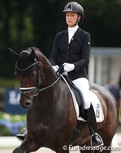 Laura Blackert on Deluxe (by Don Primus x Wolkentanz II)