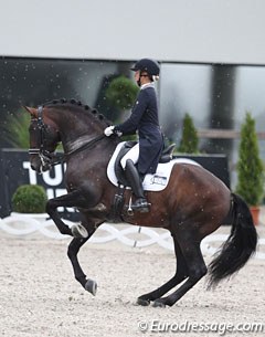 Maria Caetano's test on Fenix do Tineo got postponed for half an hour due to a thunderstorm and a downpour