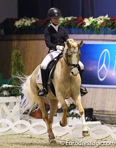 Greta Simon on Deine Maid P