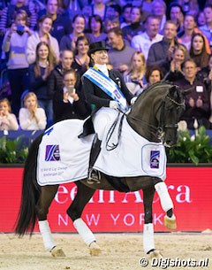 Isabell Werth and Weihegold win the world cup qualifier at the 2017 CDI-W Amsterdam :: Photo © Digishots