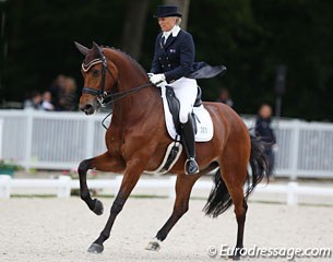Mary Hanna and Calanta competing in France :: Photo © Astrid Appels