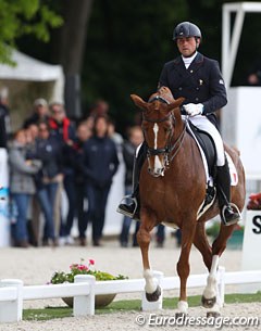 Pierre Volla and Badinda Altena competing in the 2017 CDIO Compiegne Grand Prix, the French team watching behind him :: Photo © Astrid Appels