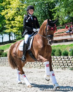 Silver medalists Louise Christensen and Vegelin's Goya