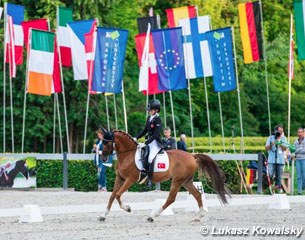 Turkish Yagmur Ozturk and Icarus van de Bulksehoeve