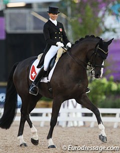 Charlotte Lenherr on Darko of De Niro at the 2017 European Championships :: Photo © Astrid Appels