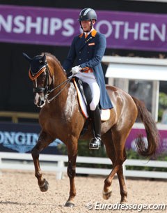 Diederik van Silfhout's Four Seasons looked tired in the freestyle. The horse has his peak moment in Rotterdam it seemed. Gothenburg was too much on this gelding's plate. He made his CDI debut at GP level only this year.