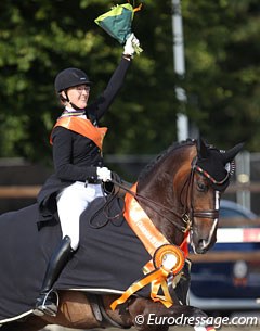 Hannah Erbe and Carlos in their lap of honour