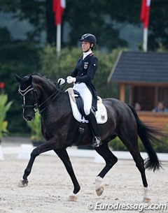 Lia Welschof and Linus K at the 2017 European Junior Riders Championships :: Photo © Astrid Appels