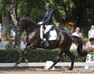 Lydia Camp on Massimiliana (by Grimani x Donaugold)