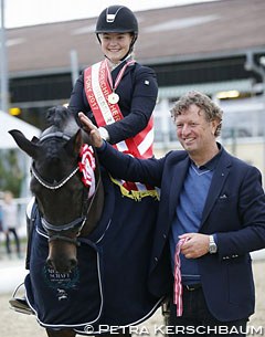 Daria Hohenwarter on Candyman receiving her medal from Klaus Haim at the 2017 Austrian Championships :: Photo © Petra Kerschbaum