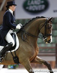 French pair Marie Emilie Bretenoux on Quartz of Jazz (by Lawrence x Urleven Pironniere)