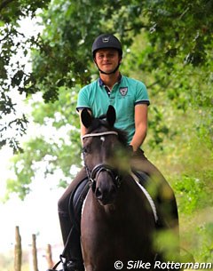 Julien Vincent and Girello VWM on a hack at their home yard in Monvallon, France :: Photo © Silke Rottermann