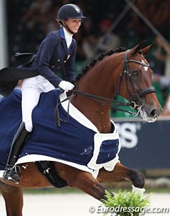 Laura Graves and Verdades win the 2017 CDIO Rotterdam Grand Prix :: Photo © Astrid Appels